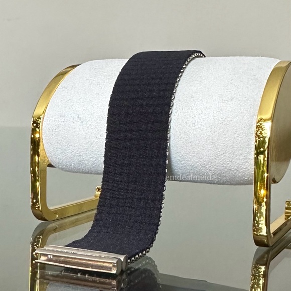 SOLD - Swarovski Crystal Mesh 9 Row Silver Tone Statement Bracelet Daniel Paris - Picture 5 of 10